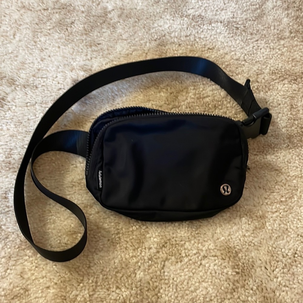 Lululemon crossbody bag